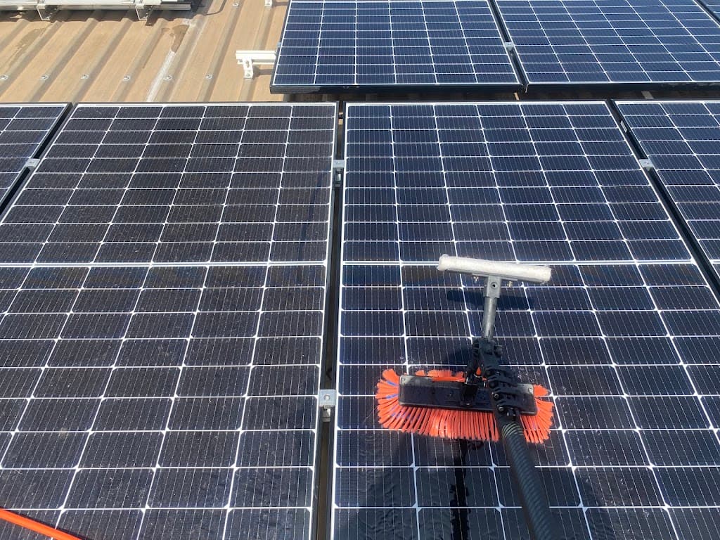 NT WINDOWS AND SOLAR