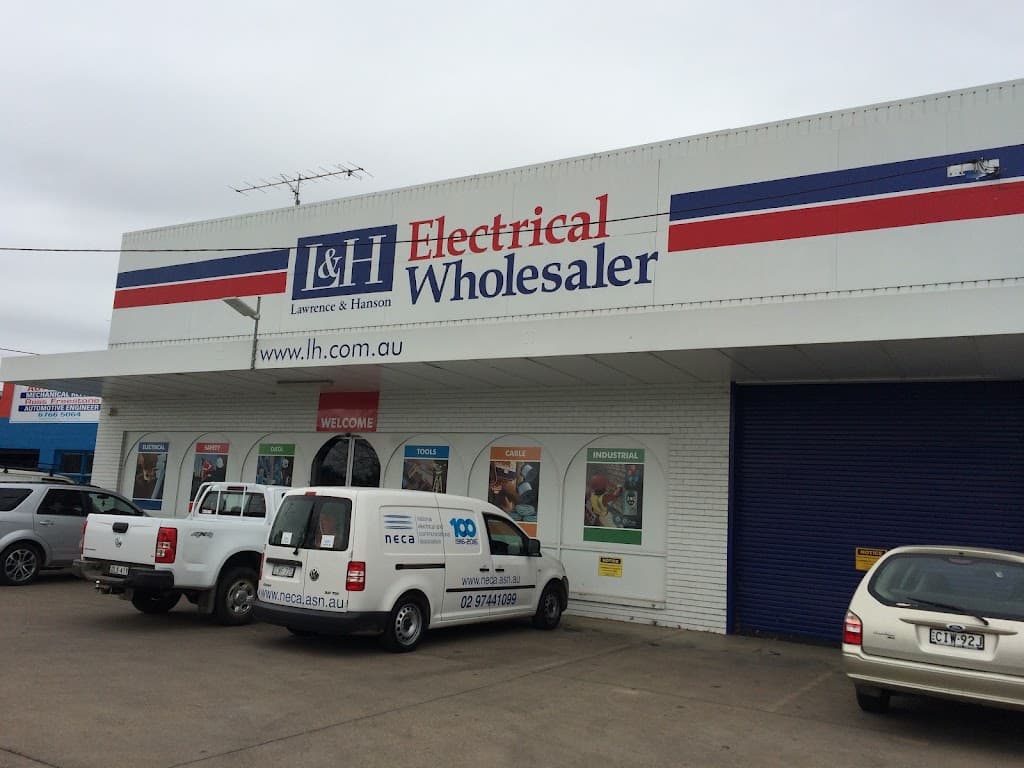 Lawrence & Hanson Tamworth