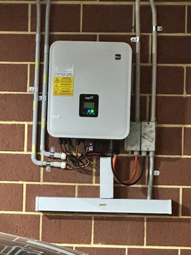 Smart House Solar | Solar Panels, Batteries & Solar Systems in Brisbane — Customer photo