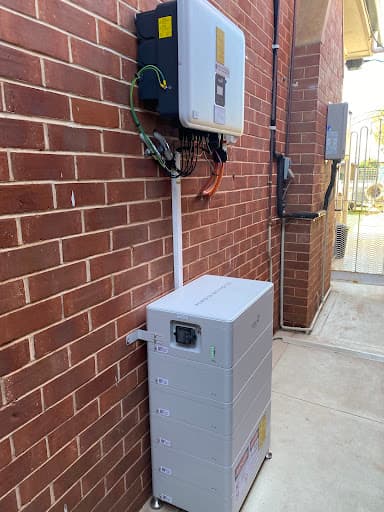Battery Solar Solutions SA — Customer photo