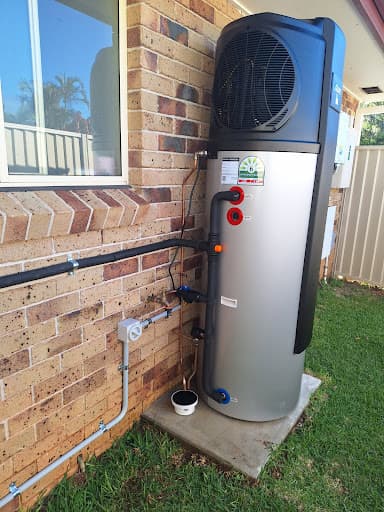 Brisbane Solar Repairs and Solar Hot Water — Customer photo