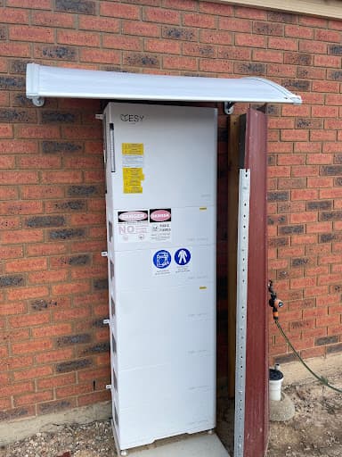 Hybrid Solar Solutions Australia - Solar & Battery Installation Company — Customer photo